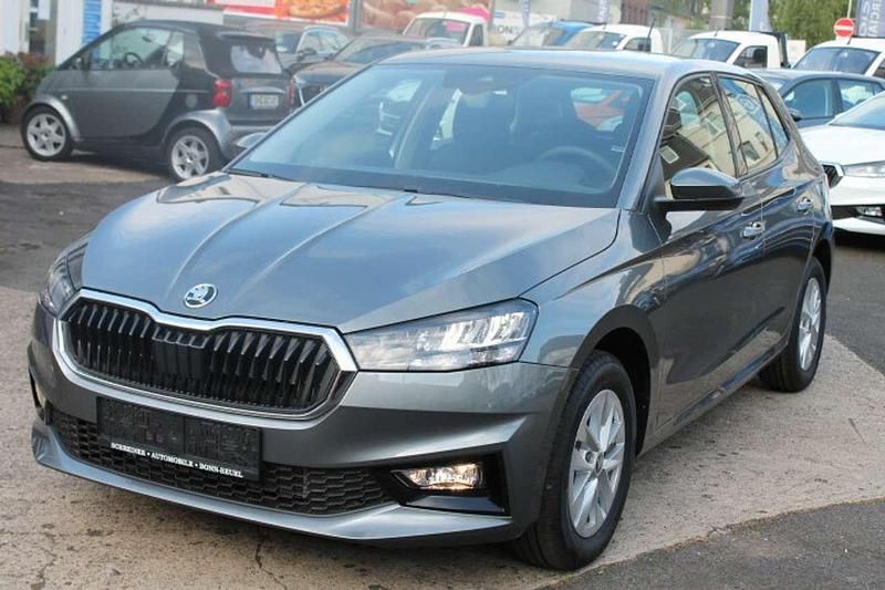 Grafith grau metallic Neu 2025 Skoda Fabia Kleinwagen | 23.395 € (Fairer Preis) - Bild 1/4