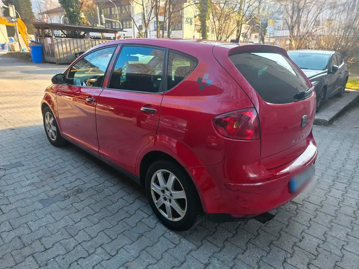 Gebraucht Seat Altea 150 PS (110 kW) 2008 Rot Limousine
