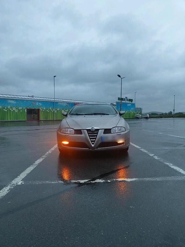 Gebraucht Alfa Romeo GT 150 PS (110 kW) 2008 Grau Coupé