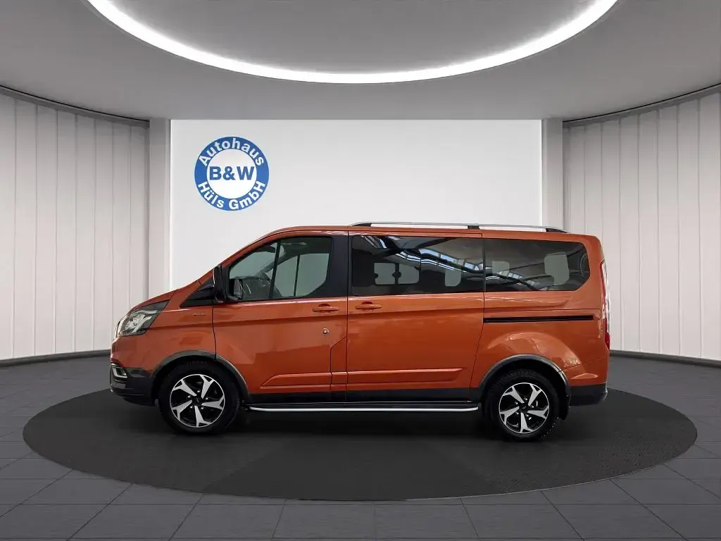 Gebraucht Ford Tourneo Active 170 PS (125 kW) 2023 Orange Van / Kleinbus