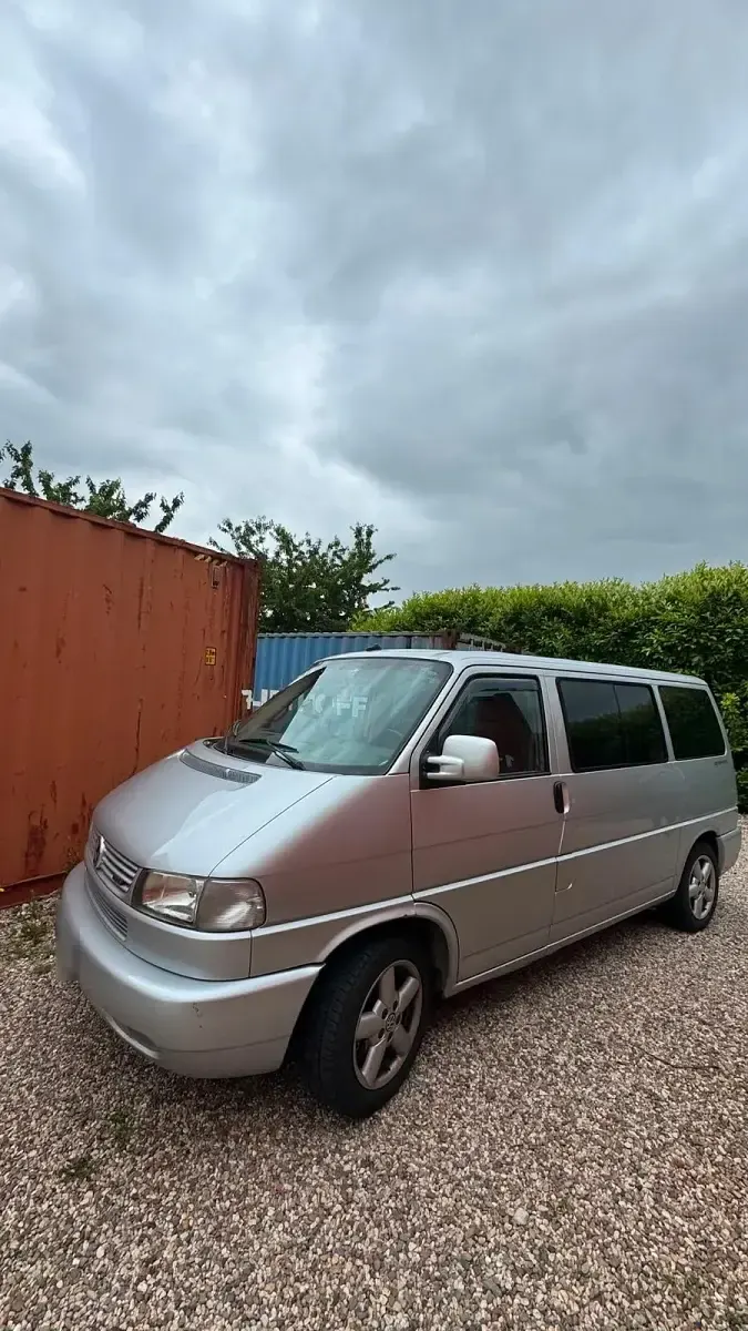 Gebraucht VW Multivan 150 PS (110 kW) 1999 Silber Van / Kleinbus