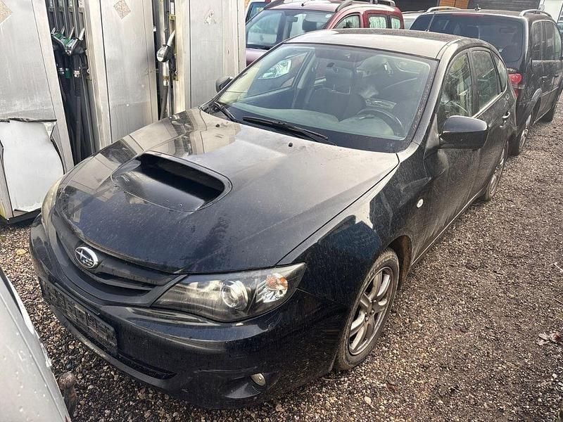 Schwarz Gebraucht 2010 Subaru Impreza Active Limousine | 2.650 € (Superpreis) - Bild 1/4