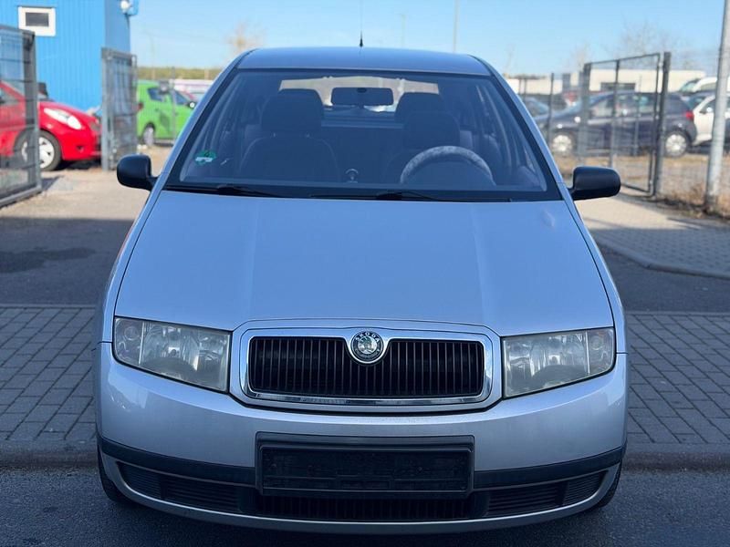 Gebraucht Skoda Fabia Classic 75 PS (55 kW) 2002 Silber Limousine