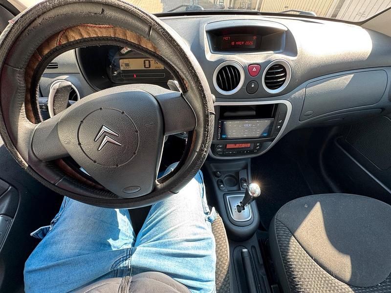 Gebraucht Citroën C2 65 PS (47 kW) 2008 Schwarz Kleinwagen