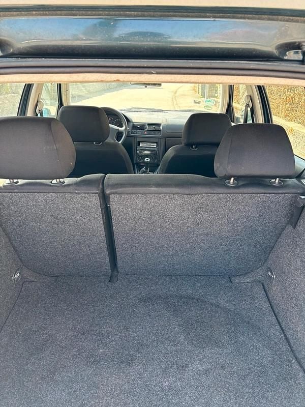 Gebraucht VW Golf IV 75 PS (55 kW) 2003 Kleinwagen