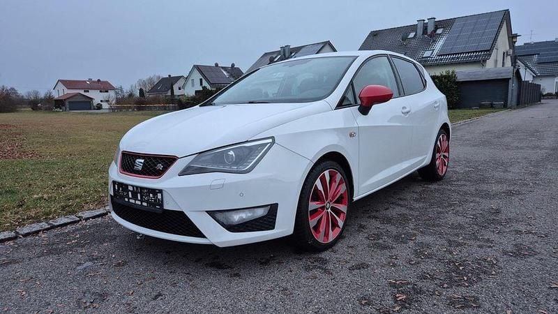 Weiß Gebraucht 2017 Seat Ibiza FR Limousine | 9.200 € (Guter Preis) - Bild 1/4