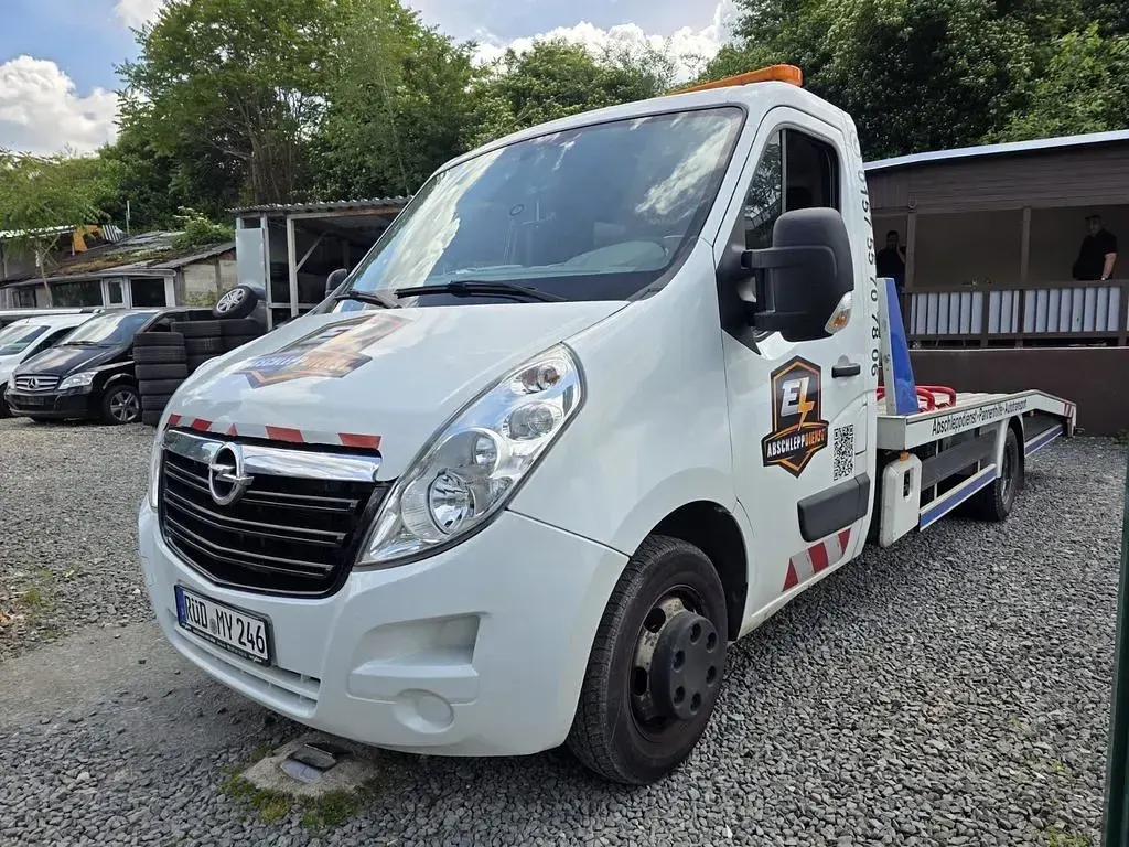 Gebraucht Opel Movano 145 PS (106 kW) 2013 Weiß Van / Kleinbus