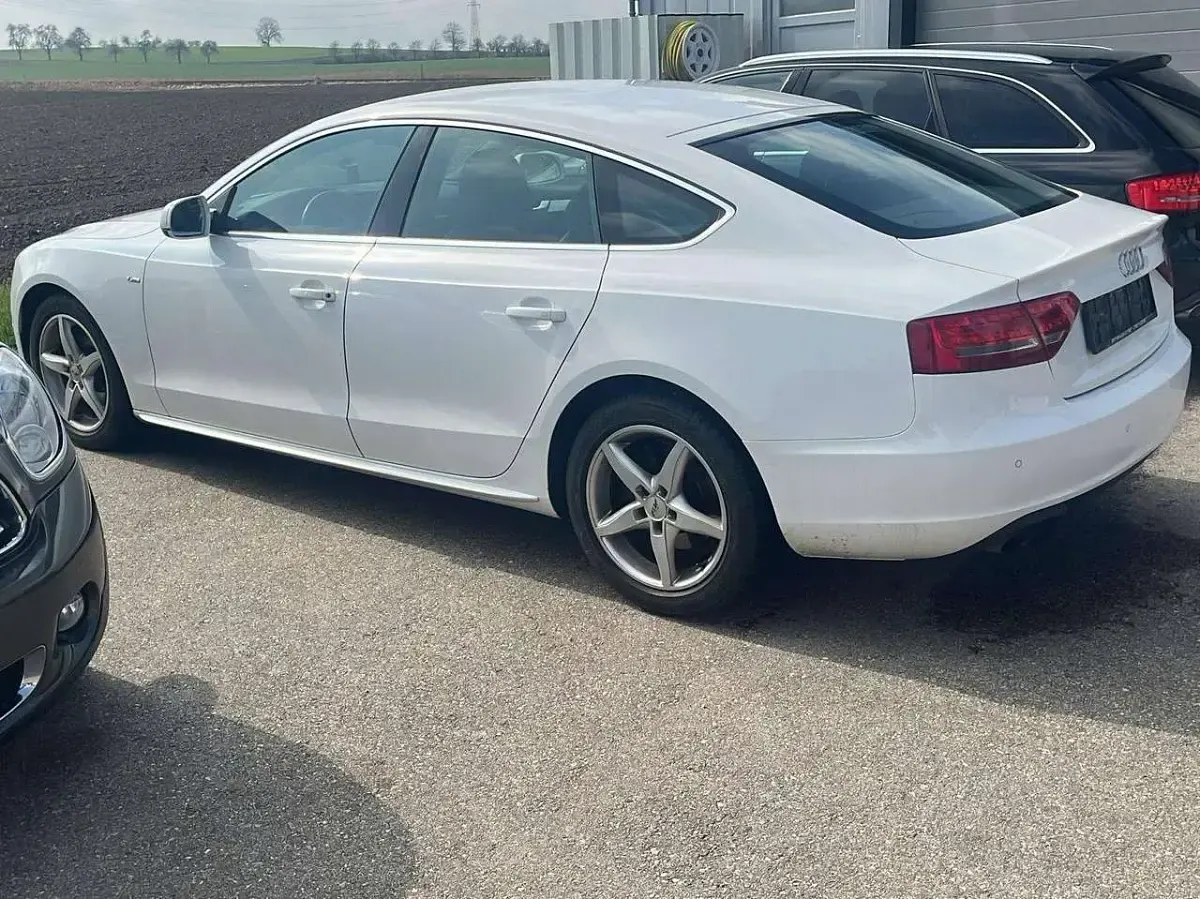 Gebraucht Audi A5 160 PS (117 kW) 2011 Weiß Coupé