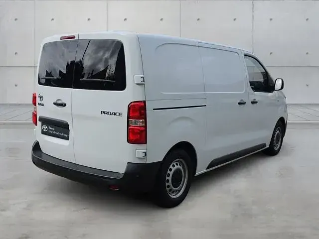 Gebraucht Toyota Proace 120 PS (88 kW) 2020 Weiß Van / Kleinbus