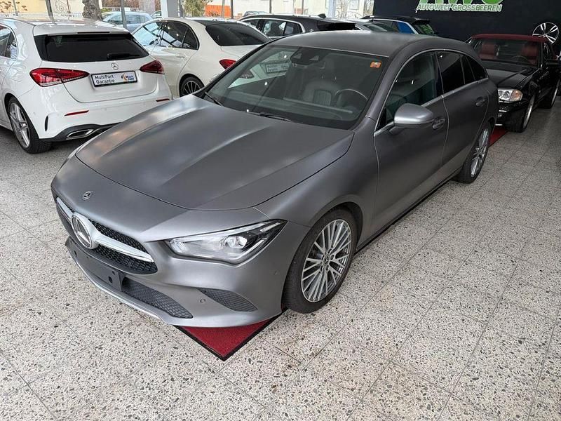 Grau Gebraucht 2020 Mercedes CLA220 Shooting Brake AMG line Kombi | 19.490 € (Guter Preis) - Bild 1/4