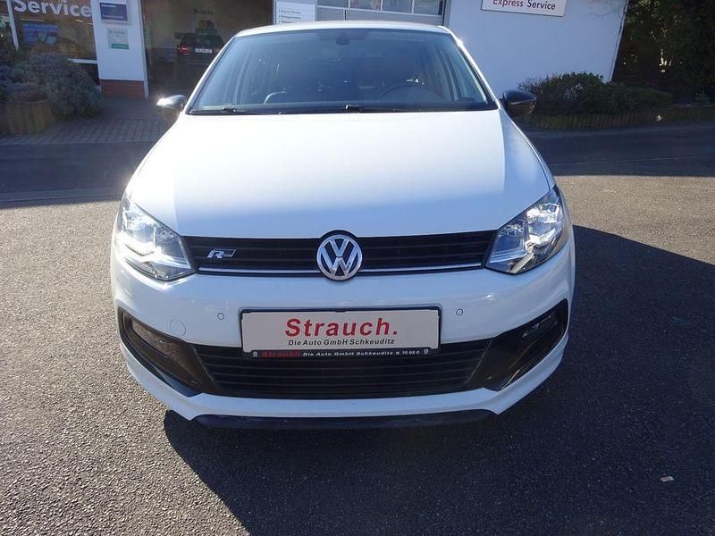 Gebraucht VW Polo Beats 90 PS (66 kW) 2016 Weiß Limousine