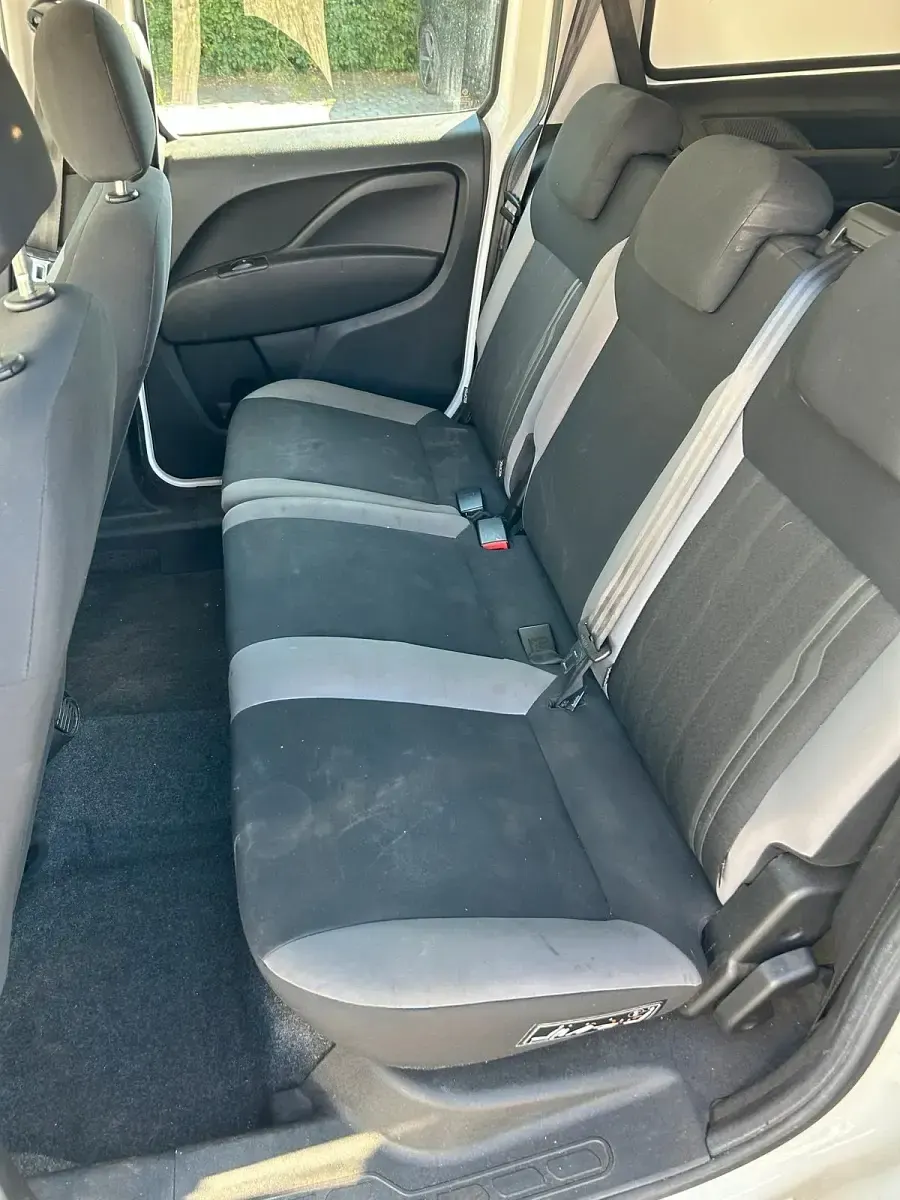 Gebraucht Fiat Doblò 77 PS (56 kW) 2016 Weiß Van / Kleinbus