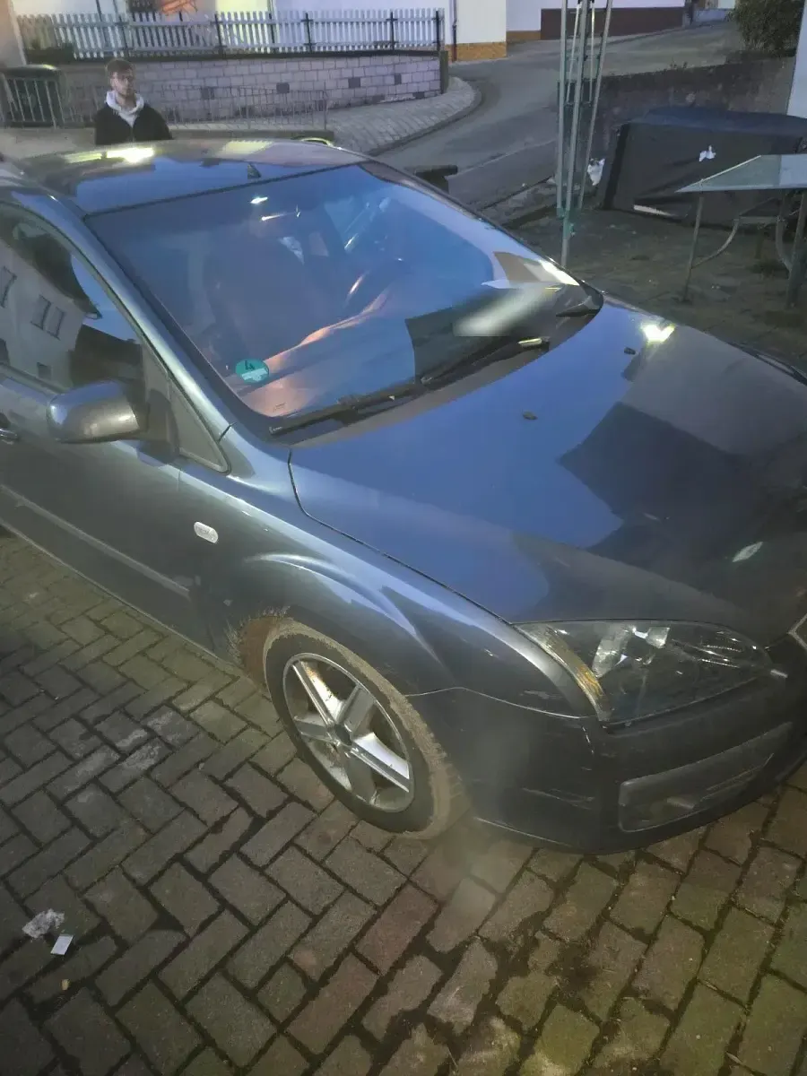 Gebraucht Ford Focus 116 PS (85 kW) 2005 Grau Limousine