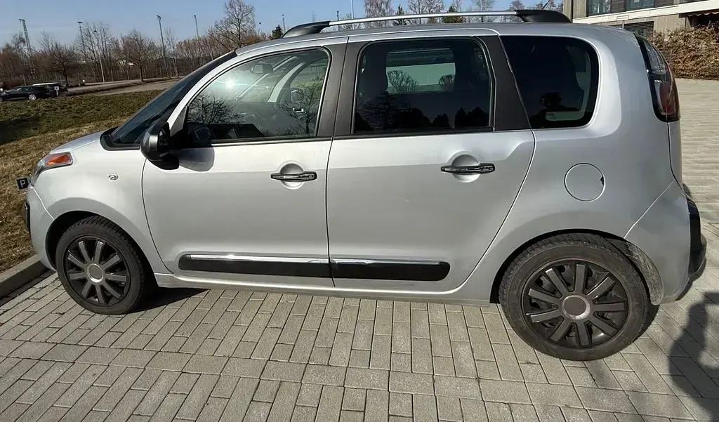 Gebraucht Citroën C3 Picasso PureTech 110 PS (80 kW) 2016 Silber Van / Kleinbus