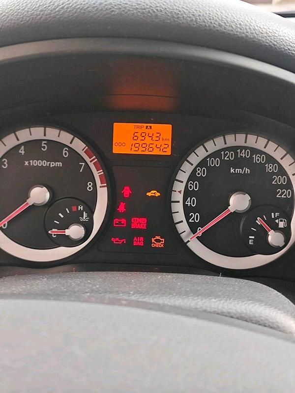 Gebraucht Kia Rio 88 PS (64 kW) 2006 Silber Kleinwagen