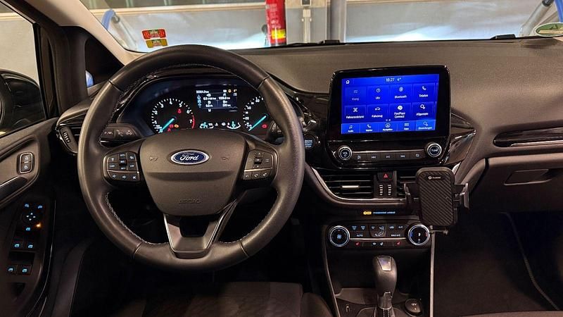 Schwarz Gebraucht 2022 Ford Fiesta Titanium X Kleinwagen | 21.000 € (Teuer) - Bild 1/4