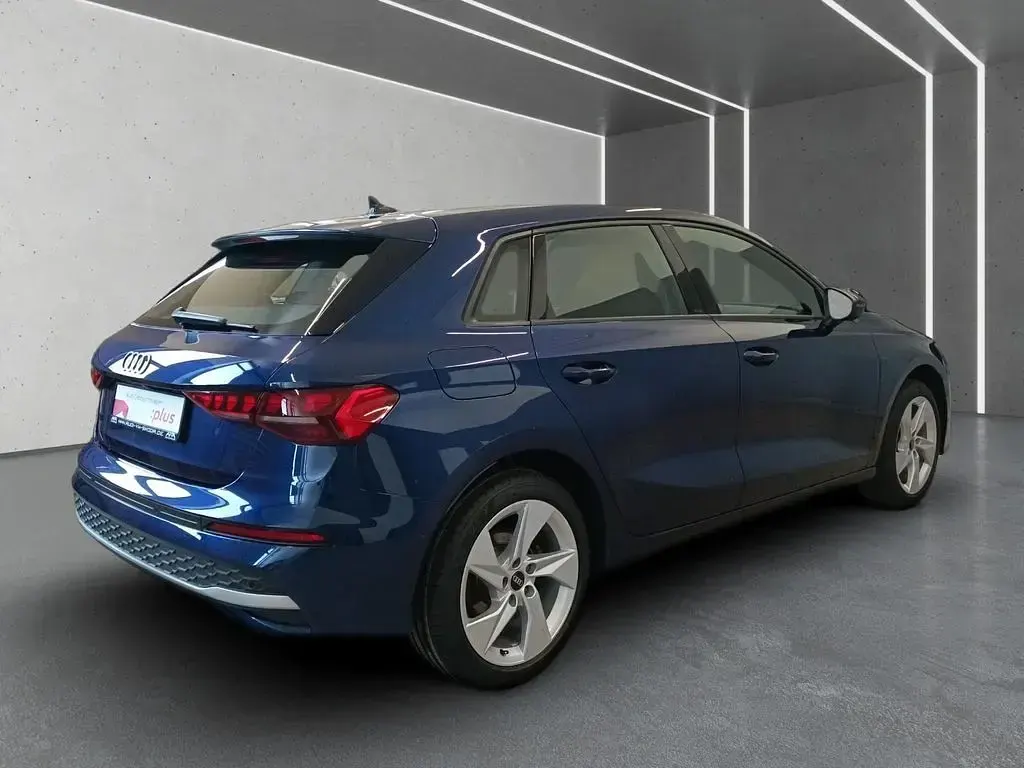 Gebraucht Audi A3 Advanced 150 PS (110 kW) 2025 Navarrablau metallic Limousine