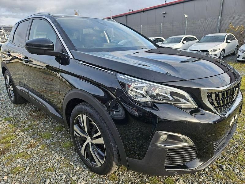 Gebraucht 2020 Peugeot 3008 Van / Kleinbus | 13.804 € (Guter Preis) - Bild 1/4