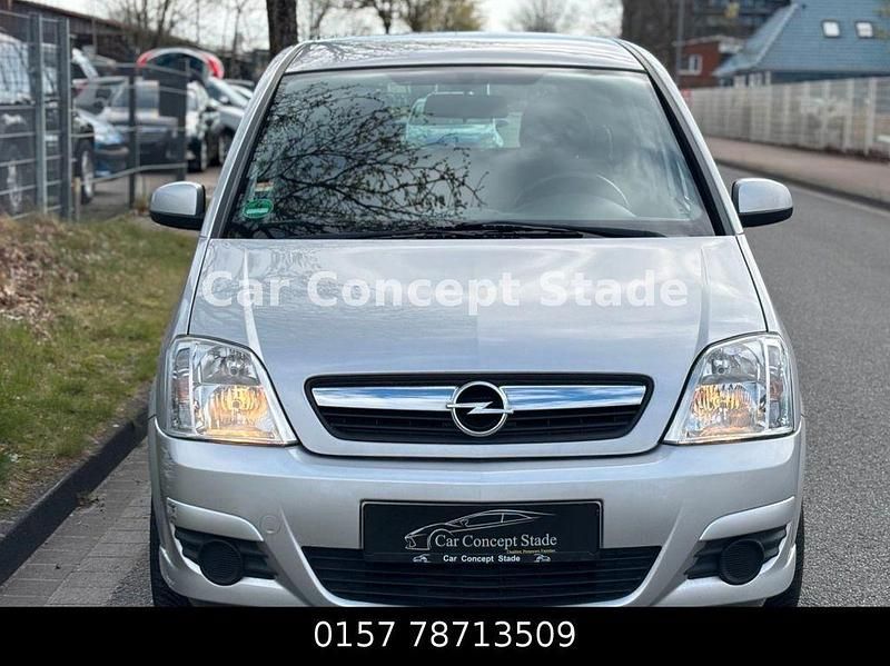 Gebraucht Opel Meriva Basis 101 PS (74 kW) 2006 Lichtsilber m2 Van / Kleinbus
