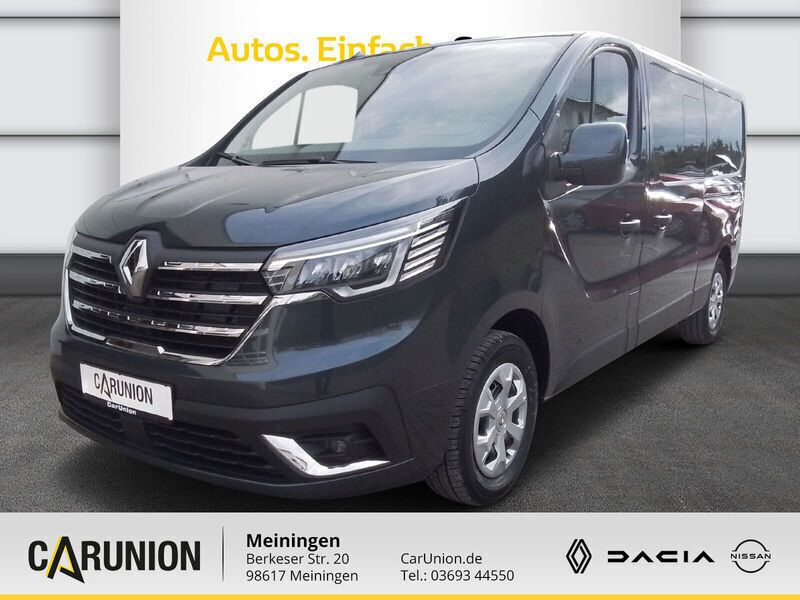 Kometengrau metallic Gebraucht 2024 Renault Trafic Life Van | 39.890 € (Etwas zu teuer) - Bild 1/4