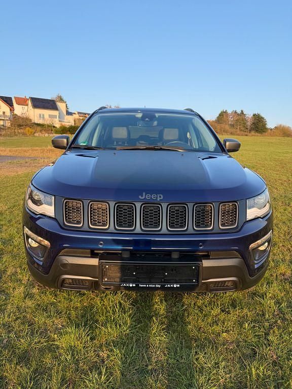 Usado Jeep Compass Trailhawk 179 HP (131 kW) 2020 Azul SUV