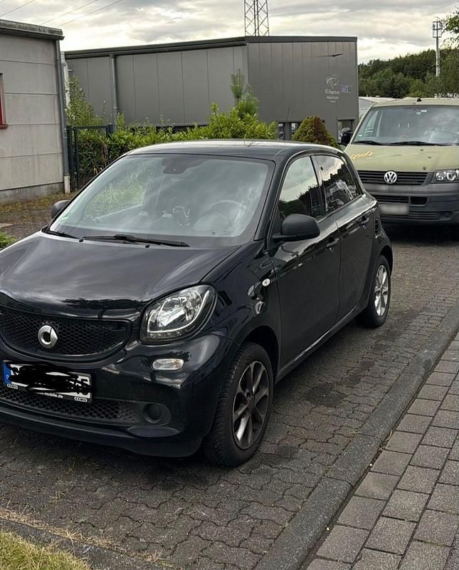 Gebraucht Smart ForFour Passion 90 PS (66 kW) 2019 Schwarz Kleinwagen