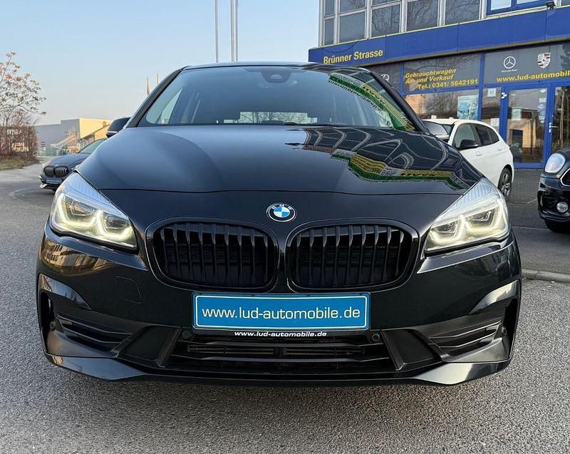Gebraucht BMW 218 Sport Line 150 PS (110 kW) 2022 Schwarz Kombi