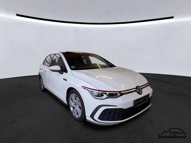 Gebraucht VW Golf VIII GTI 243 PS (178 kW) 2022 Pure white (weiß) Limousine