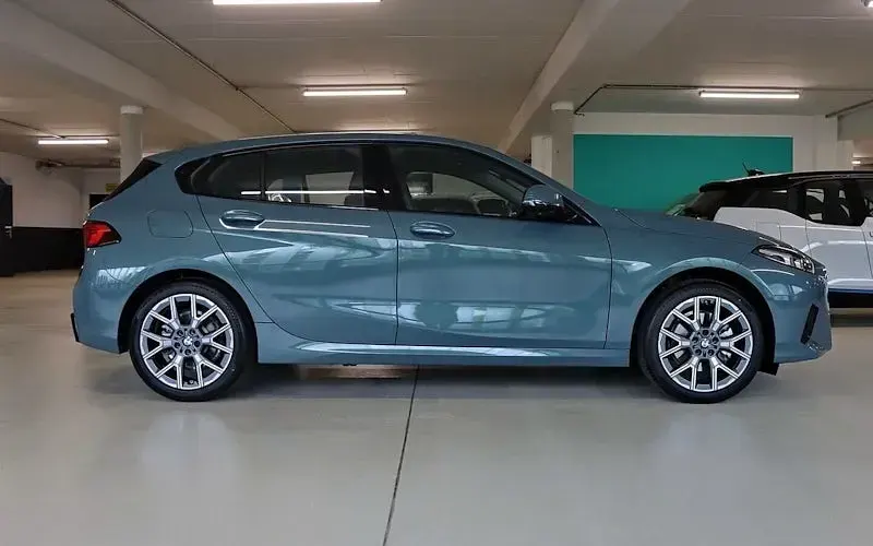 Gebraucht BMW 120 Shadowline 170 PS (125 kW) 2026 Grün Kleinwagen