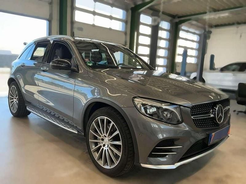 Grau Gebraucht 2019 Mercedes GLC43 AMG AMG SUV | 30.500 € (Superpreis) - Bild 1/4