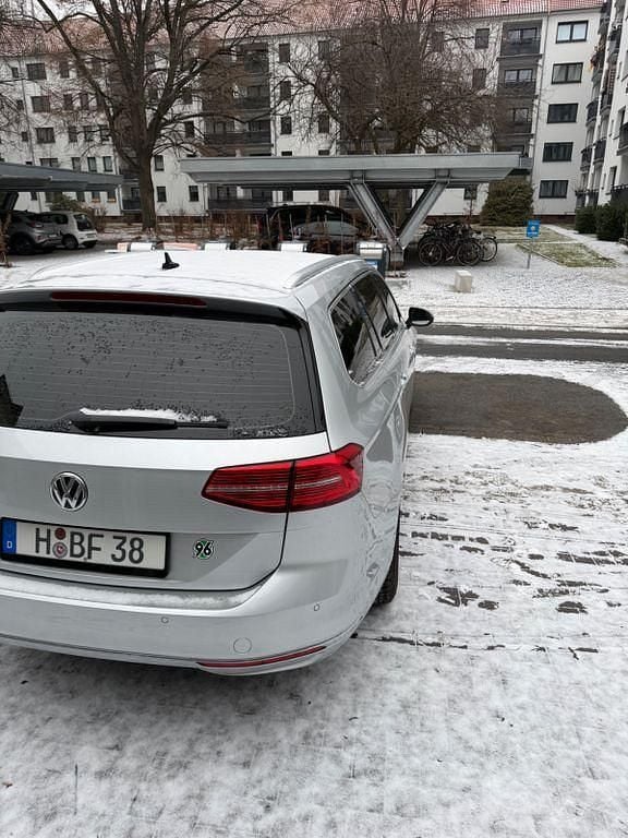 Gebraucht VW Passat Highline 150 PS (110 kW) 2018 Silber Limousine