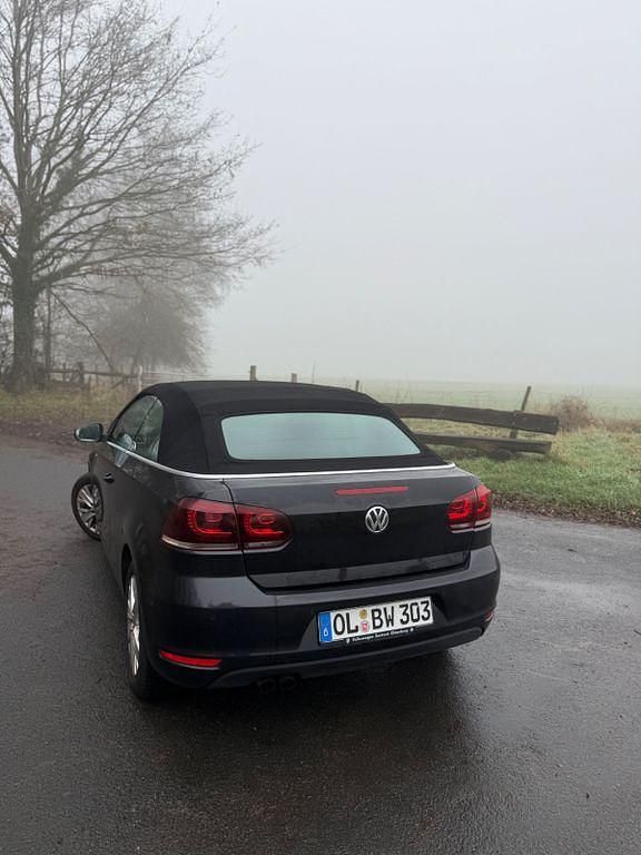 Gebraucht VW Golf Cabriolet Life 122 PS (89 kW) 2013 Schwarz Cabrio