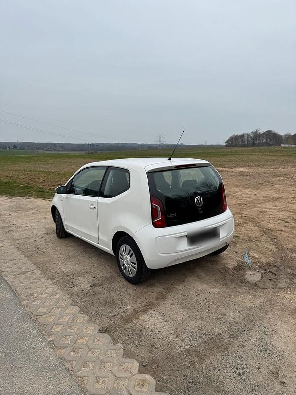 Second-hand VW up! 2013 Alb Hatchback