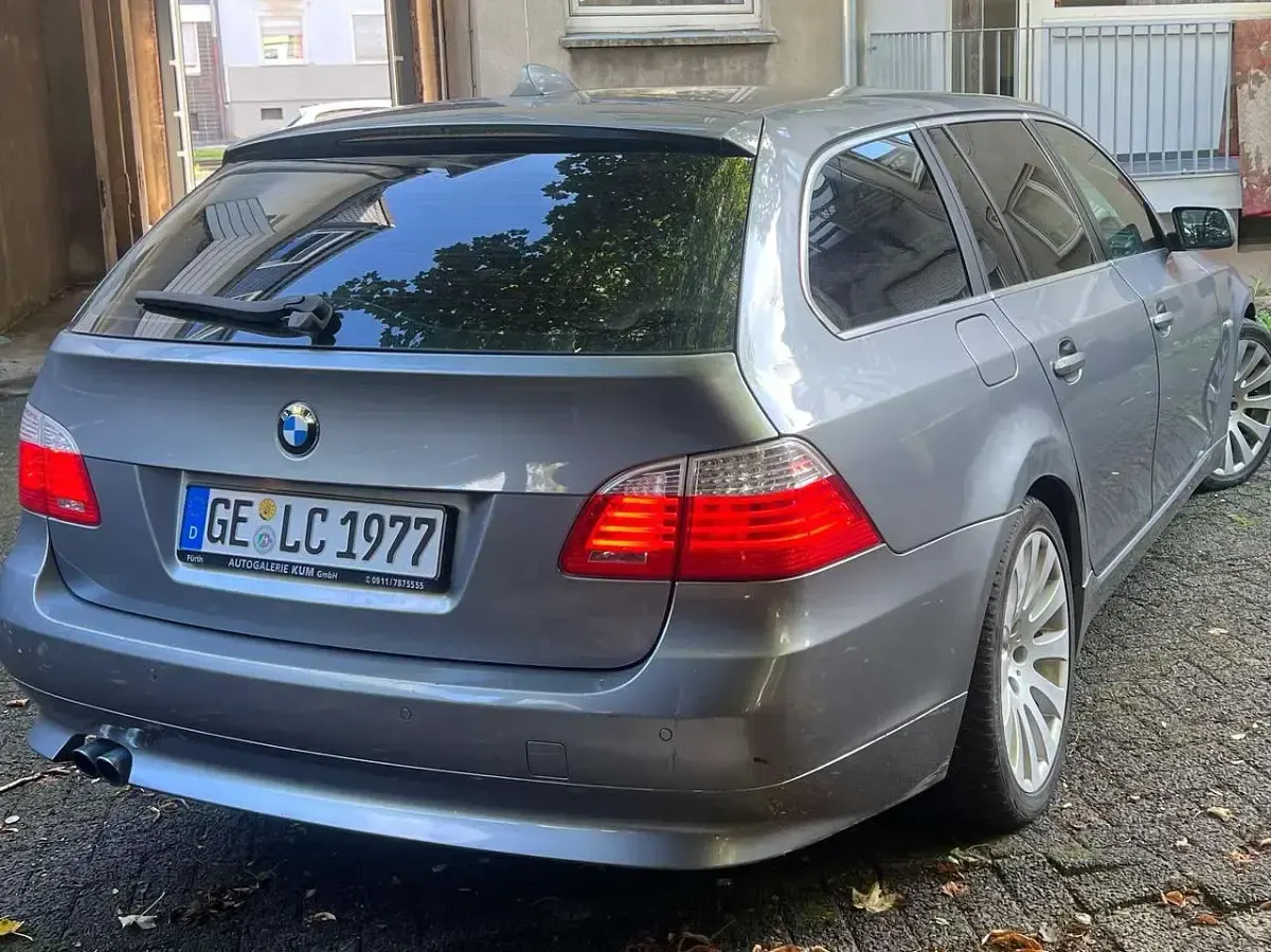 Używany BMW 530 235 KM (172 kW) 2009 Szary Kombi