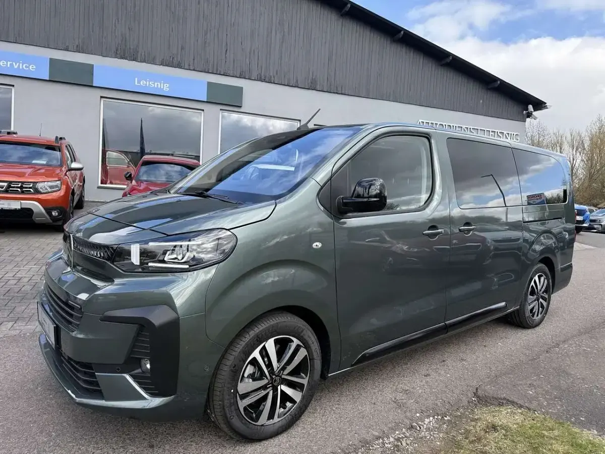 Gebraucht Citroën Spacetourer 177 PS (130 kW) 2026 All terraingrün Van / Kleinbus