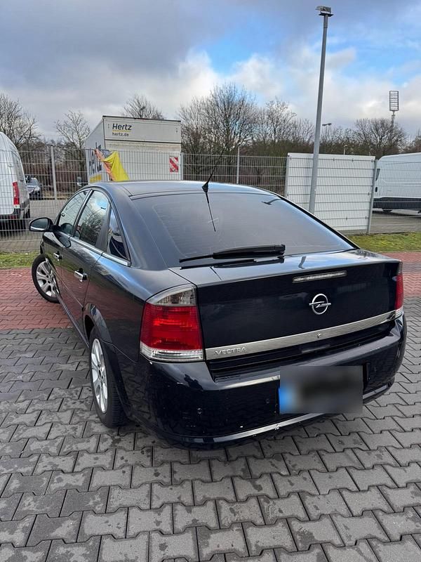 Gebraucht Opel Vectra 106 PS (77 kW) 2008 Schwarz Limousine