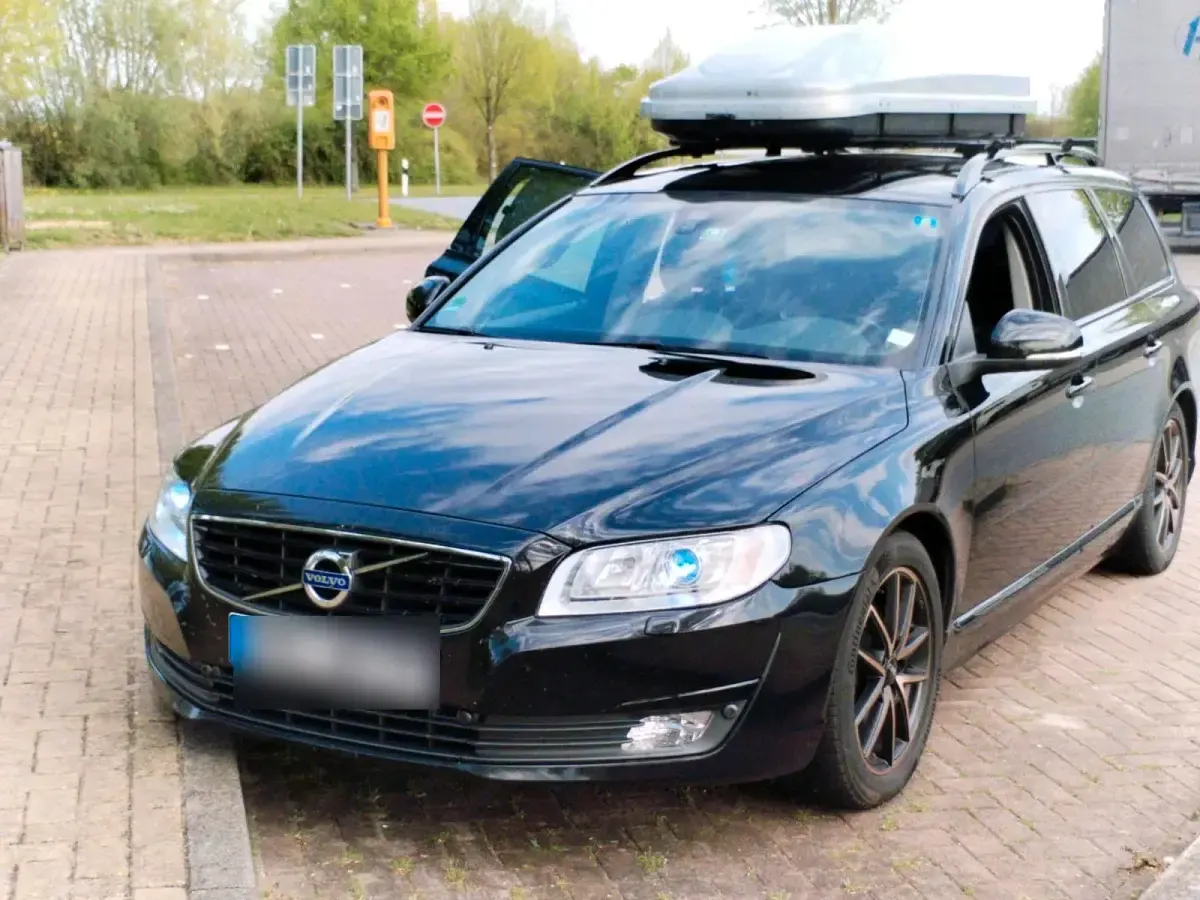 Gebraucht Volvo XC70 181 PS (133 kW) 2015 Schwarz Kombi