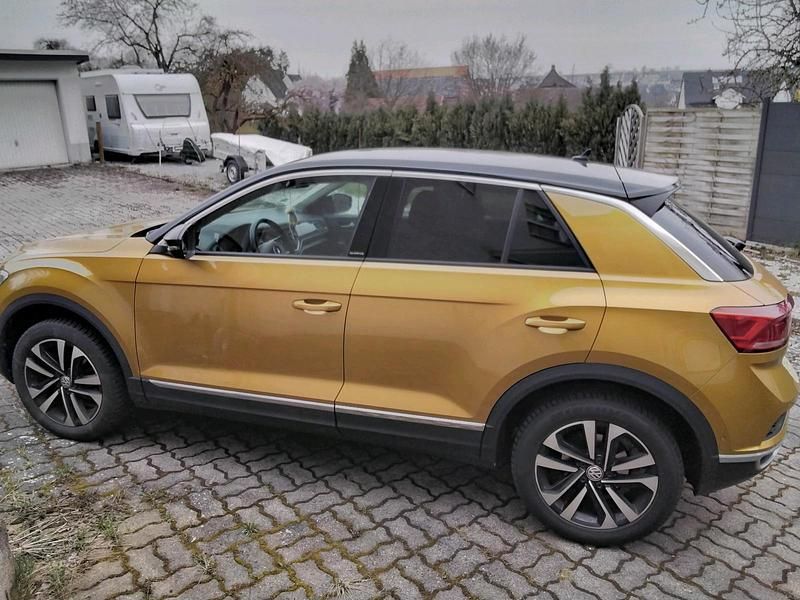 Gebraucht VW T-Roc 116 PS (85 kW) 2019 Gold SUV
