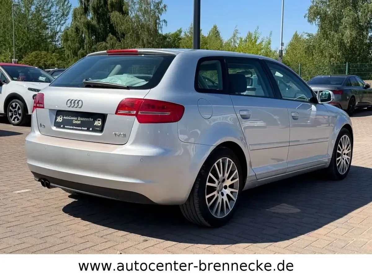 Gebraucht Audi A3 Ambiente 125 PS (91 kW) 2012 Silber Kleinwagen