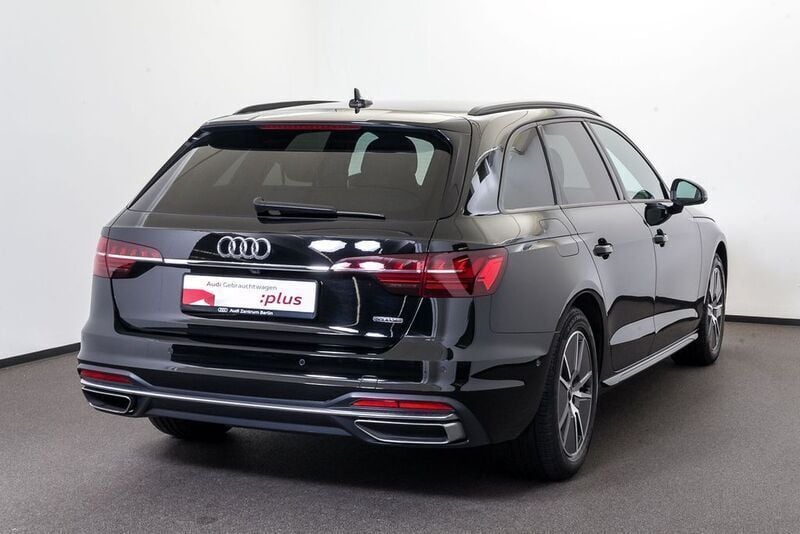 Gebraucht Audi A4 Ambiente 204 PS (150 kW) 2022 Brillantschwarz Kombi
