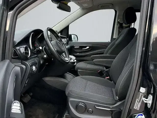 Gebraucht Mercedes V220 Edition 190 PS (139 kW) 2020 Schwarz Van / Kleinbus