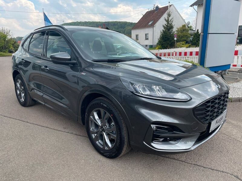 Gebraucht Ford Kuga ST-Line 150 PS (110 kW) 2023 Grau SUV