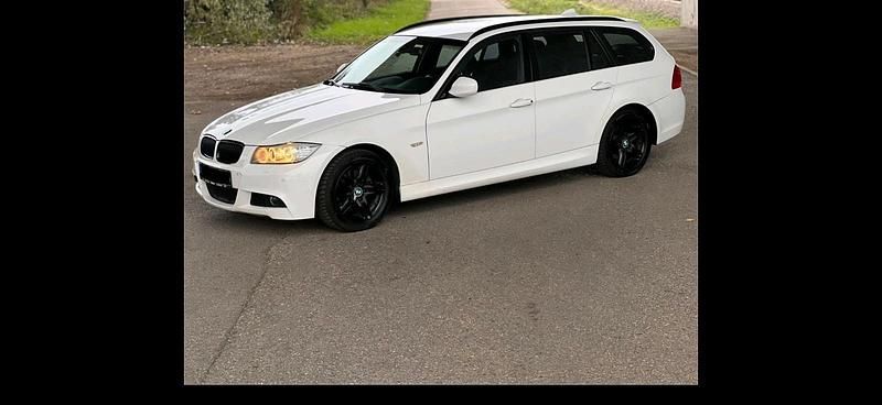 Weiß Gebraucht 2011 BMW 320 M Sport Kombi | 6.000 € (Guter Preis) - Bild 1/4