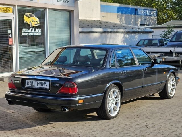 Gebraucht Jaguar XJ6 241 PS (177 kW) 1997 Schwarz Limousine