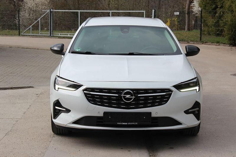Gebraucht Opel Insignia Elegance 174 PS (127 kW) 2021 Weiß Kombi