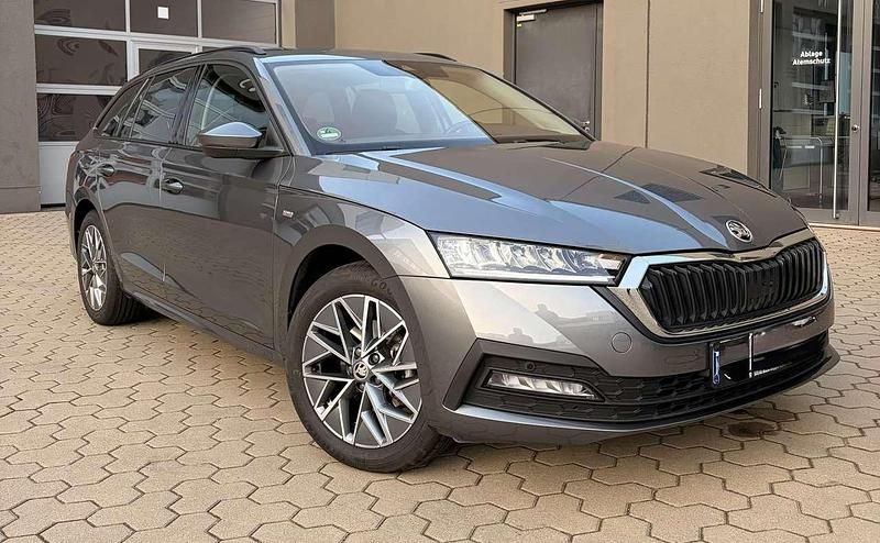 Gebraucht Skoda Octavia Tour 150 PS (110 kW) 2023 Grau Kombi