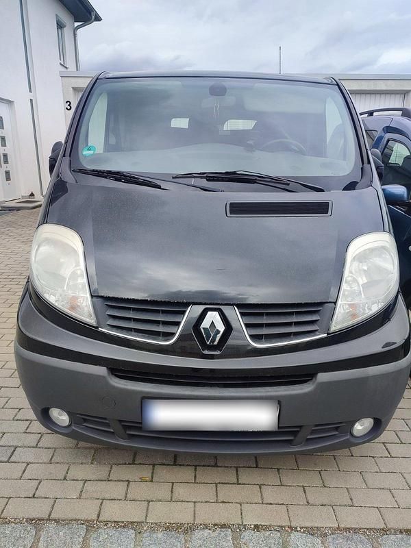 Gebraucht Renault Trafic 115 PS (84 kW) 2013 Schwarz Van / Kleinbus
