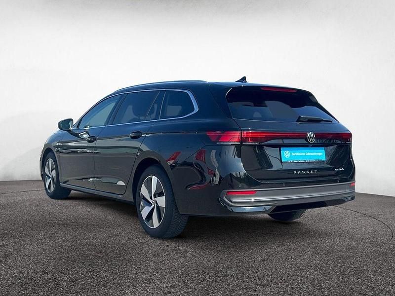 Gebraucht VW Passat 150 PS (110 kW) 2025 Schwarz Kombi
