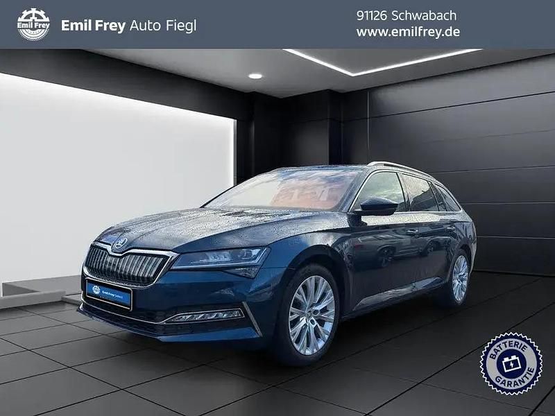 Lavablau metallic Gebraucht 2021 Skoda Superb Style Kombi | 21.950 € (Fairer Preis) - Bild 1/3