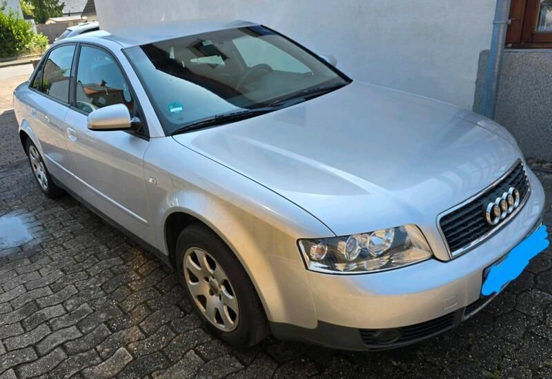 Silber Gebraucht 2003 Audi A4 Limousine | 3.000 € (Fairer Preis) - Bild 1/4